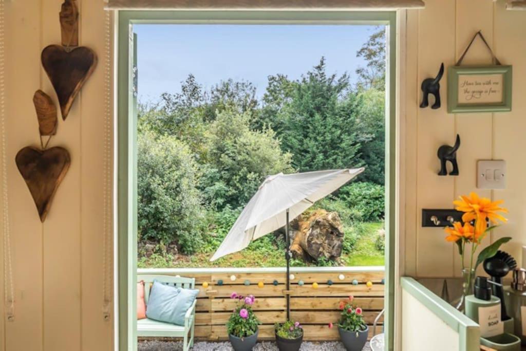נורת'המפטון Spinney Retreats - 2 X Unique Shepherds Huts Dog Friendly מראה חיצוני תמונה